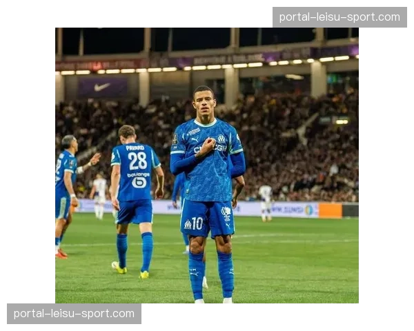 马赛主场攻击力冠绝法甲，但客场稳定性成欧冠资格关键